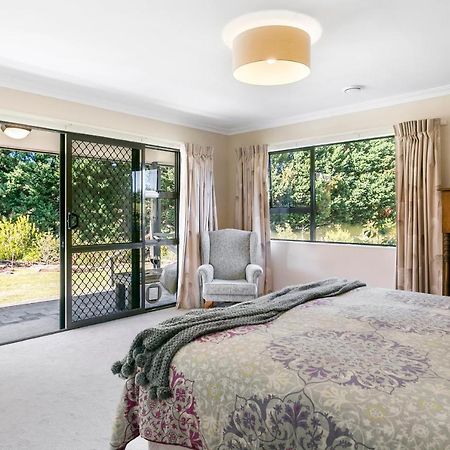 Lupin Lodge Bed & Breakfast Lago Lago Taupo Exterior foto